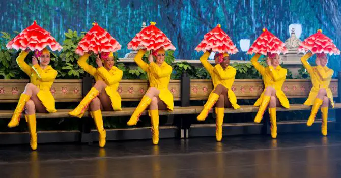 New York Theatre: The Rockettes and Other Summer Sensations